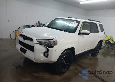 2018 Toyota 4Runner Sr5 Premium z USA, uszkodzony, nr VIN JTEBU5JR0J5485487